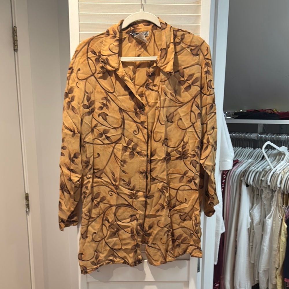 vintage Floral Button-Up Shirt in Brown and Tan